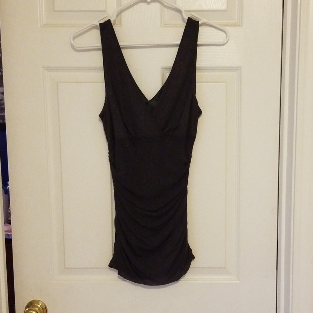 Sleeveless shimmer dressy top